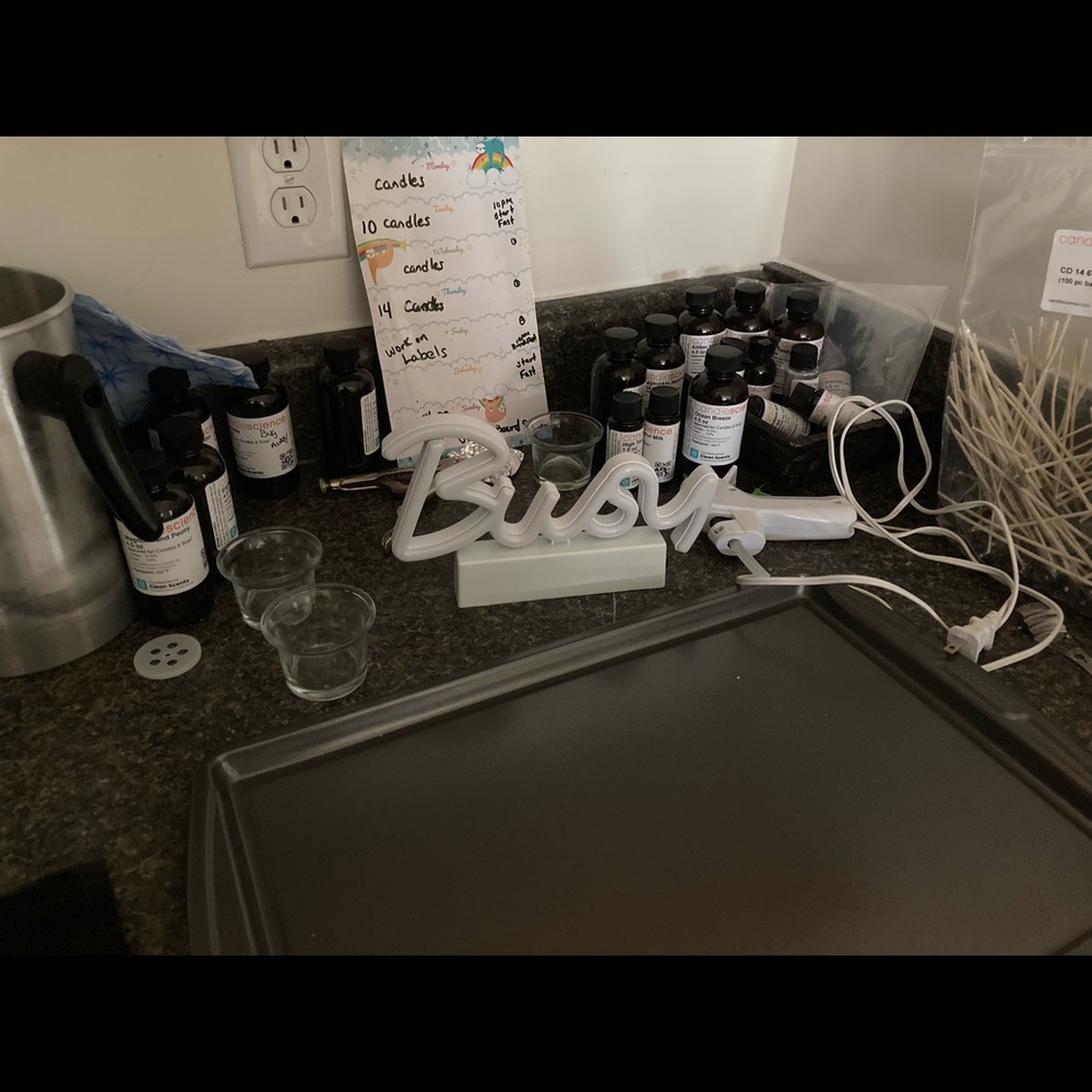 “ BUSY” LED WORKSPACE DECOR - Picture 6 of 10
